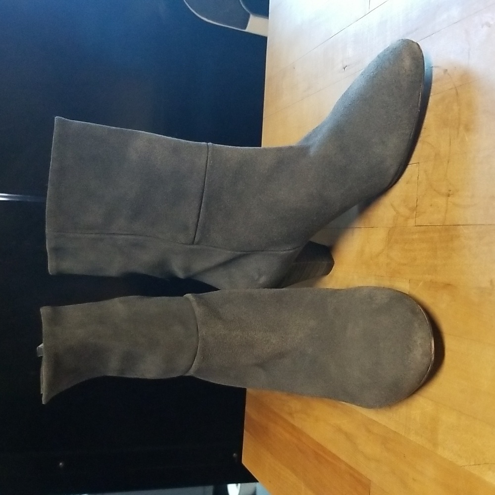 Free People grey suede ankle boots women's size 9/39